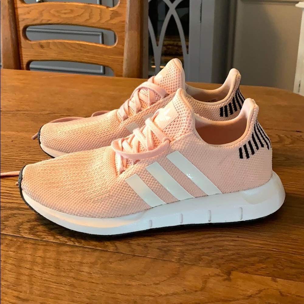 Adidas Women's Swift Run Tennis Shoes